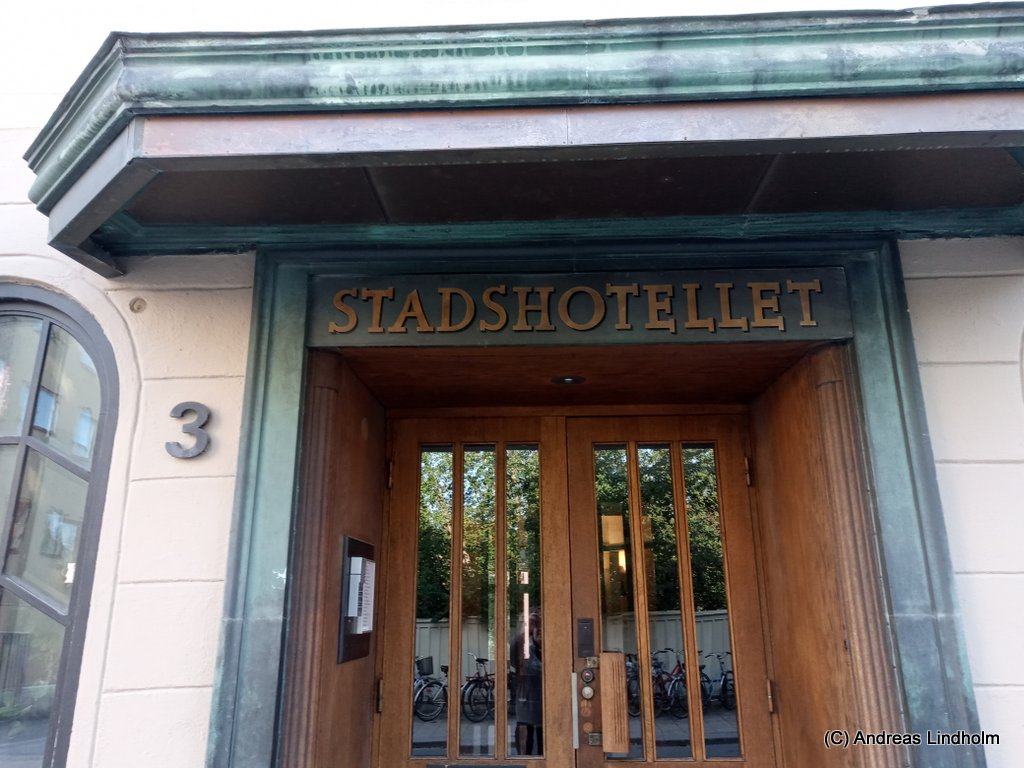 Uppsala Stadshotells skylt